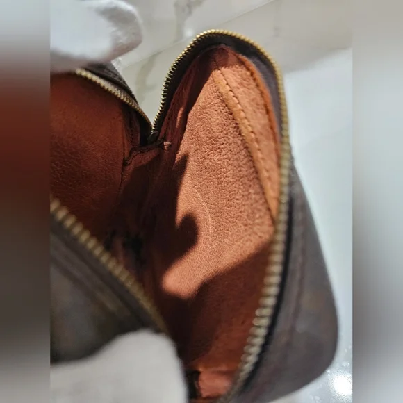 Louis Vuitton Brown Monogram Messenger Bag - Picture 9 of 11